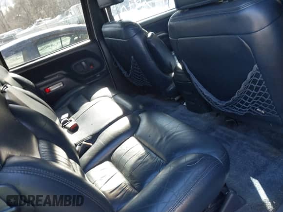 1998 Chevrolet Tahoe с VIN 1GNEK13R7WJ367763, выставлен на аукционе IAAI как лот 41442910 с пробегом 270 488 миль миль и . История ставок и продаж доступна на DreamBid. Изображение 8.