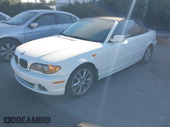 2004 BMW 3 Series 330Ci with VIN WBABW53434PL42278, listed as a IAAI auction lot 43476815 with 104,124 mi miles and . Bid and sale history available at DreamBid. Image 2.