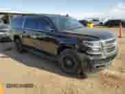 2017 Chevrolet Suburban LT z VIN 1GNSKHKC1HR121403, wystawiony jako Copart lot #69586235 z przebiegiem 134 269 mil mil oraz Szkoda całkowita • Salvage title. Historia ofert i sprzedaży dostępna na DreamBid. Obrazek 4.