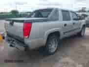 2005 Chevrolet Avalanche LS с VIN 3GNEC12Z75G226853, выставлен на аукционе IAAI как лот 42358802 с пробегом 152 375 миль миль и . История ставок и продаж доступна на DreamBid. Изображение 4.
