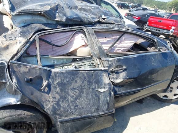 2005 Honda Accord LX with VIN 1HGCM66355A046898, listed as a IAAI auction lot 42837325 with Not provided miles and . Bid and sale history available at DreamBid. Image 14.