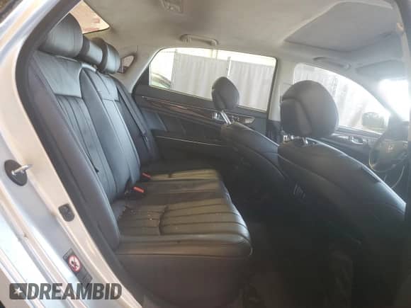 2011 Hyundai Equus Ultimate with VIN KMHGH4JF4BU033303, listed as a Copart auction lot 63843325 with 61,897 mi miles and Salvage title. Bid and sale history available at DreamBid. Image 10.