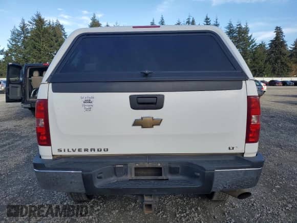 2007 Chevrolet Silverado 2500HD 1LT with VIN 1GCHK23K77F555945, listed as a Copart auction lot 47702665 with 112,326 mi miles and Salvage title. Bid and sale history available at DreamBid. Image 6.