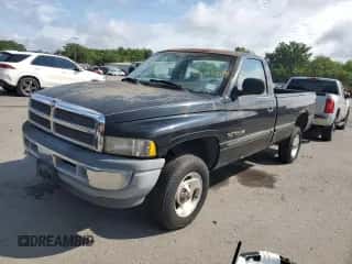 1999 Dodge 1500 с VIN 1B7HF16YXXS246623, выставлен на аукционе Copart как лот 65135374 с пробегом Не указан миль и Чистый • Clean title. История ставок и продаж доступна на DreamBid. Изображение 1.
