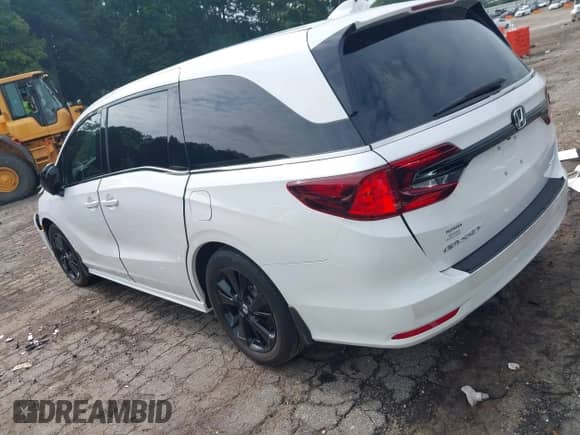 2024 Honda Odyssey Sport z VIN 5FNRL6H70RB020315, wystawiony jako IAAI lot #42488884 z przebiegiem 40 663 mil mil oraz . Historia ofert i sprzedaży dostępna na DreamBid. Obrazek 3.