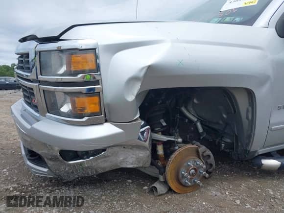 2015 Chevrolet Silverado 1500 LT with VIN 3GCUKREC9FG527185, listed as a IAAI auction lot 43014505 with 89,478 mi miles and . Bid and sale history available at DreamBid. Image 6.