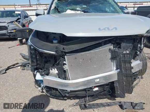 2025 Kia Sorento EX с VIN 5XYRH4JF3SG324230, выставлен на аукционе IAAI как лот 42262227 с пробегом 5 489 миль миль и . История ставок и продаж доступна на DreamBid. Изображение 13.