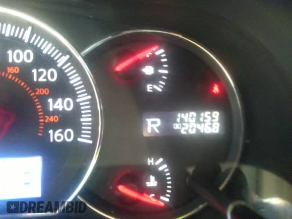 2014 Nissan Maxima SV z VIN 1N4AA5APXEC434383, wystawiony jako IAAI lot #42901633 z przebiegiem 140 159 mil mil oraz . Historia ofert i sprzedaży dostępna na DreamBid. Obrazek 15.