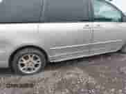 2005 Toyota Sienna XLE z VIN 5TDBA22C75S043148, wystawiony jako IAAI lot #42514989 z przebiegiem 224 898 mil mil oraz . Historia ofert i sprzedaży dostępna na DreamBid. Obrazek 6.