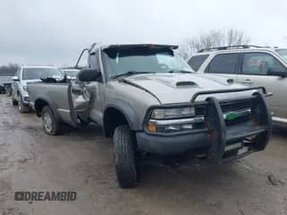 2000 Chevrolet S-10 LS ZR2 с VIN 1GCCT19W5Y8126983, выставлен на аукционе IAAI как лот 41650193 с пробегом 62 095 миль миль и . История ставок и продаж доступна на DreamBid. Изображение 1.