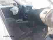 2019 Nissan Pathfinder S z VIN 5N1DR2MNXKC640870, wystawiony jako IAAI lot #41490215 z przebiegiem 82 823 mil mil oraz . Historia ofert i sprzedaży dostępna na DreamBid. Obrazek 5.