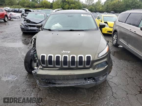 2014 Jeep Cherokee Latitude с VIN 1C4PJMCB8EW320249, выставлен на аукционе Copart как лот 81738235 с пробегом 164 116 миль миль и Чистый • Clean title. История ставок и продаж доступна на DreamBid. Изображение 5.