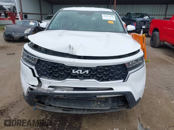 2022 Kia Sorento LX with VIN 5XYRG4LC6NG076260, listed as a IAAI auction lot 42975154 with 98,326 mi miles and . Bid and sale history available at DreamBid. Image 12.