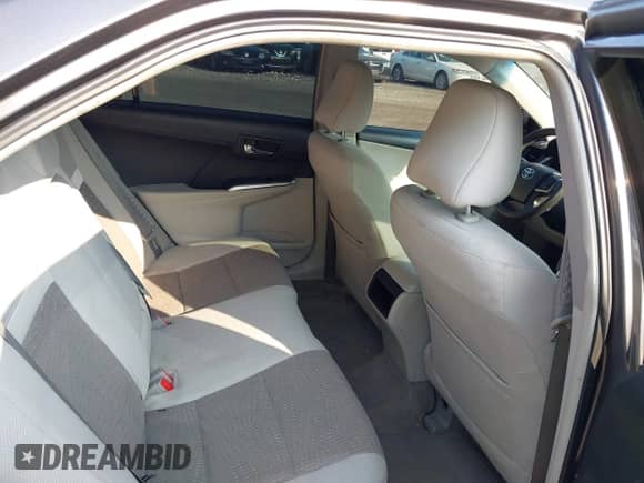 2013 Toyota Camry LE z VIN 4T1BD1FK5DU074343, wystawiony jako IAAI lot #42908273 z przebiegiem 180 827 mil mil oraz . Historia ofert i sprzedaży dostępna na DreamBid. Obrazek 8.