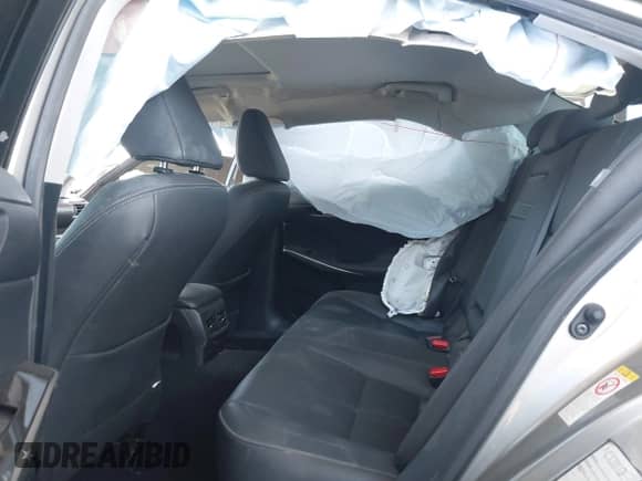 2019 Lexus IS 300 z VIN JTHBA1D25K5086742, wystawiony jako IAAI lot #42750675 z przebiegiem 66 179 mil mil oraz . Historia ofert i sprzedaży dostępna na DreamBid. Obrazek 8.