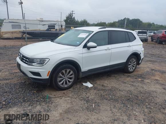 2019 Volkswagen Tiguan S с VIN 3VV1B7AX5KM085373, выставлен на аукционе IAAI как лот 43322367 с пробегом 143 289 миль миль и . История ставок и продаж доступна на DreamBid. Изображение 17.