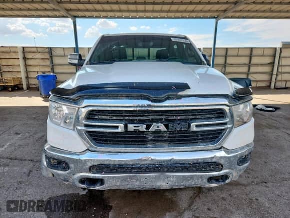 2020 Ram 1500 Lone Star z VIN 1C6SRFFT9LN350518, wystawiony jako Copart lot #80907055 z przebiegiem 77 428 mil mil oraz Czysty tytuł • Clean title. Historia ofert i sprzedaży dostępna na DreamBid. Obrazek 5.