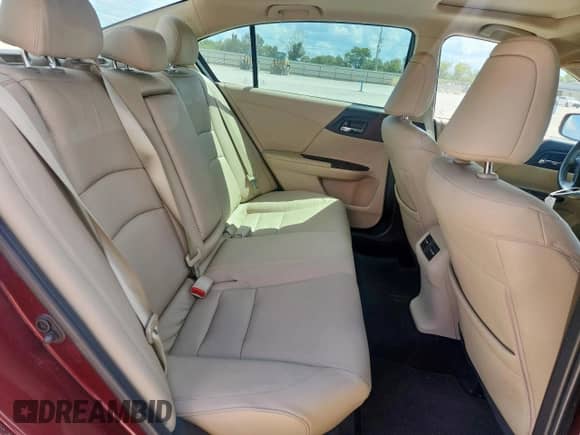 2015 Honda Accord Touring z VIN 1HGCR3F96FA025368, wystawiony jako Copart lot #83752365 z przebiegiem 149 292 mil mil oraz Szkoda całkowita • Salvage title. Historia ofert i sprzedaży dostępna na DreamBid. Obrazek 10.