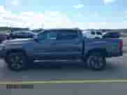 2019 Toyota Tacoma SR5 с VIN 5TFAZ5CN6KX076900, выставлен на аукционе IAAI как лот 43184388 с пробегом 110 382 миль миль и . История ставок и продаж доступна на DreamBid. Изображение 14.