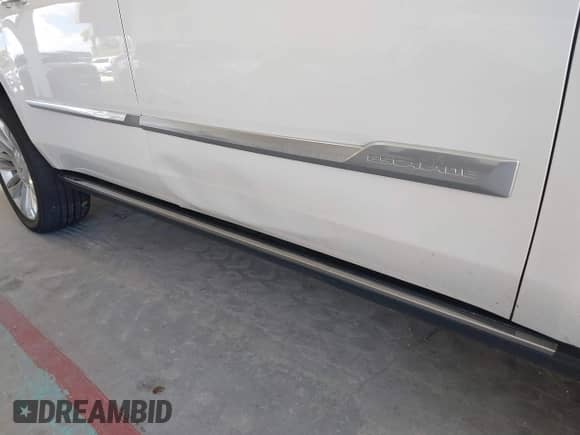 2020 Cadillac Escalade ESV Platinum с VIN 1GYS3KKJ5LR105337, выставлен на аукционе IAAI как лот 42777193 с пробегом Не указан миль и . История ставок и продаж доступна на DreamBid. Изображение 6.