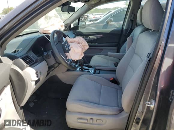 2020 Honda Pilot EX с VIN 5FNYF6H38LB041534, выставлен на аукционе Copart как лот 70482685 с пробегом Не указан миль и Списание • Salvage title. История ставок и продаж доступна на DreamBid. Изображение 7.