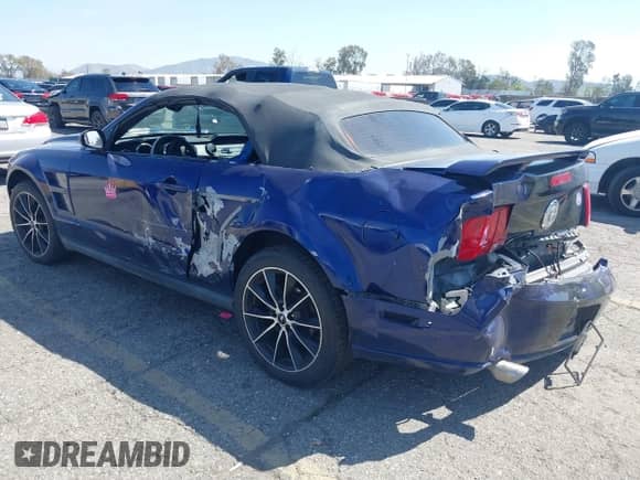 2006 Ford Mustang Standard with VIN 1ZVFT84N865230478, listed as a IAAI auction lot 41835028 with 162,188 mi miles and . Bid and sale history available at DreamBid. Image 3.