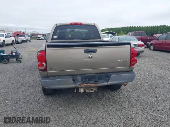 2008 Dodge 1500 SLT with VIN 1D7HU18N08J196739, listed as a IAAI auction lot 42570606 with 204,323 mi miles and . Bid and sale history available at DreamBid. Image 15.