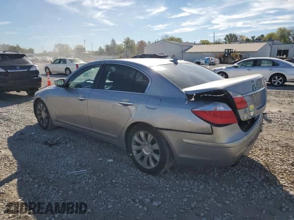 2009 Hyundai Genesis с VIN KMHGC46E19U040928, выставлен на аукционе Copart как лот 82593015 с пробегом 117 874 миль миль и Списание • Salvage title. История ставок и продаж доступна на DreamBid. Изображение 2.