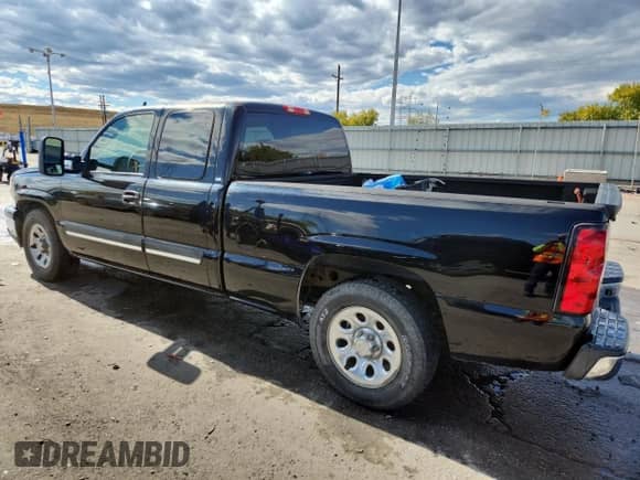 2006 Chevrolet Silverado 1500 LS с VIN 2GCEC19T361125636, выставлен на аукционе Copart как лот 84769275 с пробегом 100 683 миль миль и Чистый • Clean title. История ставок и продаж доступна на DreamBid. Изображение 2.