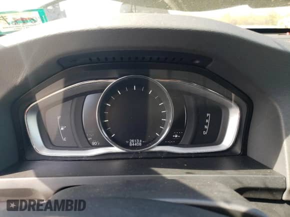 2018 Volvo S60 Inscription z VIN LYV402TK8JB168564, wystawiony jako Copart lot #54493755 z przebiegiem 84 408 mil mil oraz Szkoda całkowita • Salvage title. Historia ofert i sprzedaży dostępna na DreamBid. Obrazek 9.