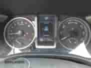2023 Toyota Tacoma SR5 z VIN 3TMAZ5CN0PM200298, wystawiony jako IAAI lot #42880608 z przebiegiem 73 069 mil mil oraz . Historia ofert i sprzedaży dostępna na DreamBid. Obrazek 7.