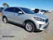 2019 Kia Sorento S with VIN 5XYPGDA58KG572314, listed as a IAAI auction lot 43425458 with 128,901 mi miles and . Bid and sale history available at DreamBid. Image 1.