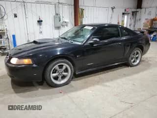 2001 Ford Mustang GT Deluxe с VIN 1FAFP42X01F224400, выставлен на аукционе Copart как лот 49305635 с пробегом 158 058 миль миль и Чистый • Clean title. История ставок и продаж доступна на DreamBid. Изображение 1.