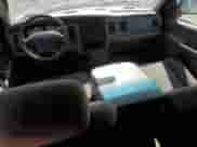 2003 Dodge 1500 ST z VIN 1D7HA18Z93J522655, wystawiony jako Copart lot #90313735 z przebiegiem 113 219 mil mil oraz Czysty tytuł • Clean title. Historia ofert i sprzedaży dostępna na DreamBid. Obrazek 8.