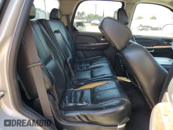 2009 Cadillac Escalade с VIN 1GYFC53269R123266, выставлен на аукционе Copart как лот 70877705 с пробегом 173 376 миль миль и Списание • Salvage title. История ставок и продаж доступна на DreamBid. Изображение 11.