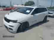 2020 Jeep Grand Cherokee Limited z VIN 1C4RJEBG6LC246811, wystawiony jako IAAI lot #42085346 z przebiegiem 68 859 mil mil oraz . Historia ofert i sprzedaży dostępna na DreamBid. Obrazek 2.