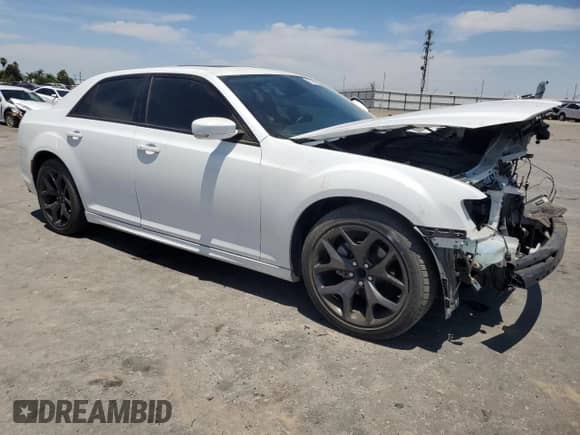 2023 Chrysler 300 Touring L with VIN 2C3CCADG5PH524403, listed as a Copart auction lot 59794565 with 18,712 mi miles and Salvage title. Bid and sale history available at DreamBid. Image 4.