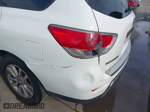 2015 Nissan Pathfinder SV с VIN 5N1AR2MN9FC686750, выставлен на аукционе IAAI как лот 42661347 с пробегом 153 937 миль миль и . История ставок и продаж доступна на DreamBid. Изображение 6.