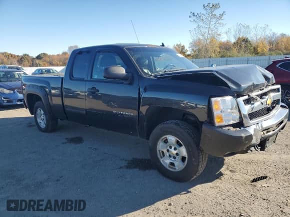2010 Chevrolet Silverado 1500 LT with VIN 1GCSKSE30AZ158398, listed as a Copart auction lot 89718685 with 228,265 mi miles and Clean title. Bid and sale history available at DreamBid. Image 4.