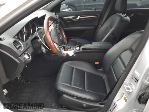 2012 Mercedes-Benz C 300 Sport z VIN WDDGF8BB0CF897287, wystawiony jako Copart lot #80288735 z przebiegiem 37 470 mil mil oraz Szkoda całkowita • Salvage title. Historia ofert i sprzedaży dostępna na DreamBid. Obrazek 7.