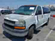 2005 Chevrolet Express Passenger с VIN 1GAHG35U051189979, выставлен на аукционе IAAI как лот 42984657 с пробегом 164 983 миль миль и . История ставок и продаж доступна на DreamBid. Изображение 2.