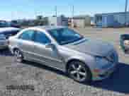 2005 Mercedes-Benz C 230 Kompressor z VIN WDBRF40J15A679931, wystawiony jako IAAI lot #43220115 z przebiegiem 151 395 mil mil oraz . Historia ofert i sprzedaży dostępna na DreamBid. Obrazek 1.