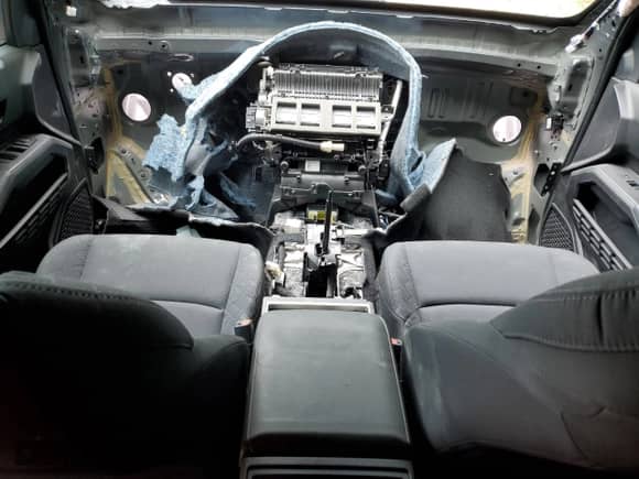 2024 Toyota Tacoma SR5 with VIN 3TYKB5FN9RT006669, listed as a Copart auction lot 65547975 with Not provided miles and Salvage title. Bid and sale history available at DreamBid. Image 8.