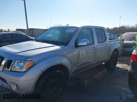 2016 Nissan Frontier SV z VIN 1N6AD0EV8GN793717, wystawiony jako IAAI lot #41291692 z przebiegiem 174 056 mil mil oraz . Historia ofert i sprzedaży dostępna na DreamBid. Obrazek 14.