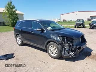 2019 Kia Sorento LX with VIN 5XYPGDA58KG525977, listed as a IAAI auction lot 42659114 with 99,163 mi miles and . Bid and sale history available at DreamBid. Image 1.