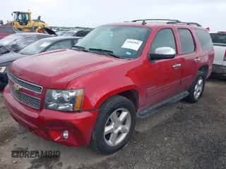 2012 Chevrolet Tahoe LS z VIN 1GNSCAE04CR325921, wystawiony jako IAAI lot #42682801 z przebiegiem 165 407 mil mil oraz . Historia ofert i sprzedaży dostępna na DreamBid. Obrazek 2.