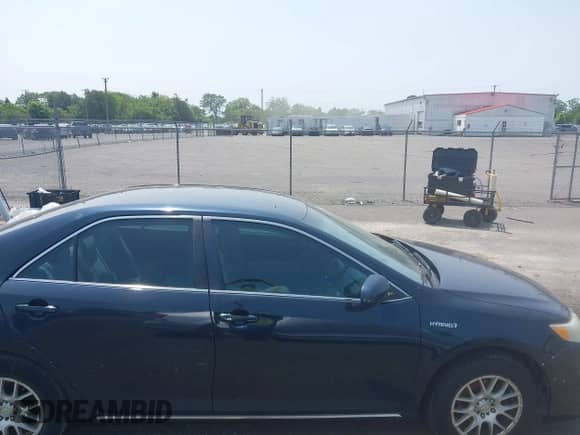 2013 Toyota Camry LE z VIN 4T1BD1FK9DU092389, wystawiony jako IAAI lot #42423524 z przebiegiem 312 006 mil mil oraz . Historia ofert i sprzedaży dostępna na DreamBid. Obrazek 13.