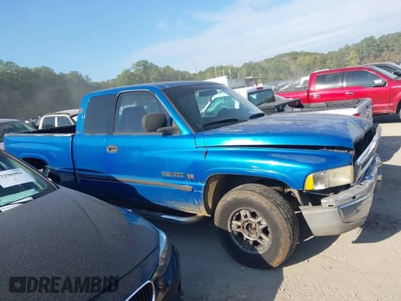 2001 Dodge 1500 with VIN 3B7HC13Y61M256174, listed as a IAAI auction lot 43279697 with 223,923 mi miles and . Bid and sale history available at DreamBid. Image 13.
