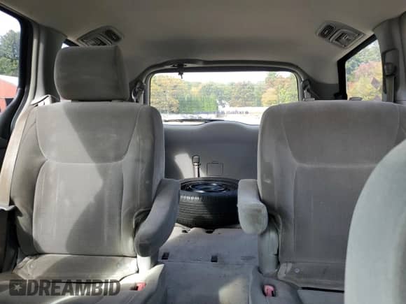 2005 Toyota Sienna CE с VIN 5TDZA23C55S233611, выставлен на аукционе Copart как лот 86844095 с пробегом 238 518 миль миль и Чистый • Clean title. История ставок и продаж доступна на DreamBid. Изображение 10.