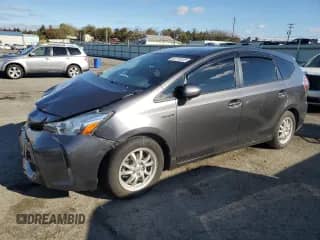 2015 Toyota Prius Two z VIN JTDZN3EU4FJ020180, wystawiony jako Copart lot #82710515 z przebiegiem 126 280 mil mil oraz Szkoda całkowita • Salvage title. Historia ofert i sprzedaży dostępna na DreamBid. Obrazek 1.